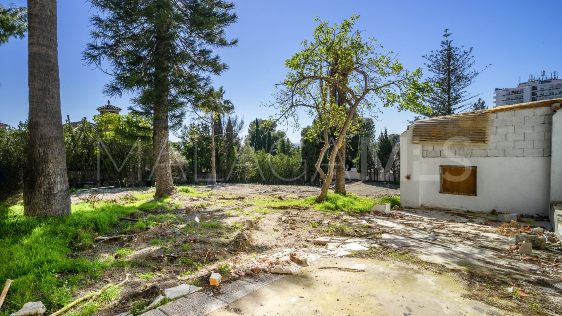 Tomt for sale in Nueva Andalucia