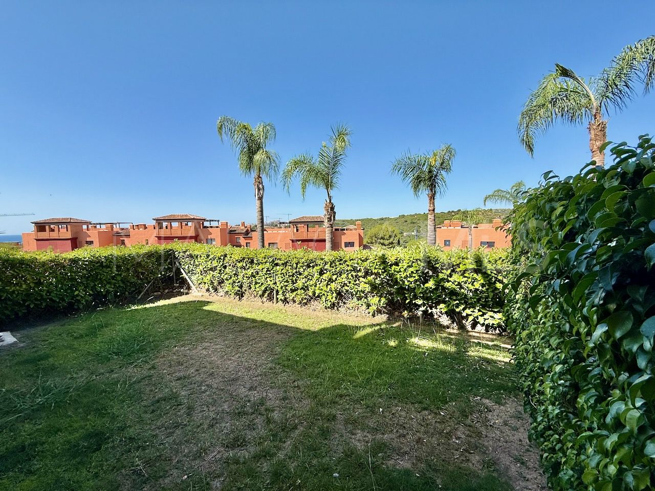 Se vende apartamento planta baja in Casares del Sol - Casares Golf with 2 bedrooms