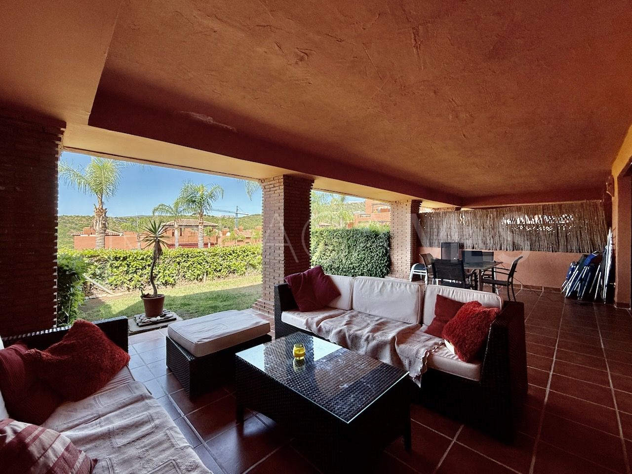 Se vende apartamento planta baja in Casares del Sol - Casares Golf with 2 bedrooms