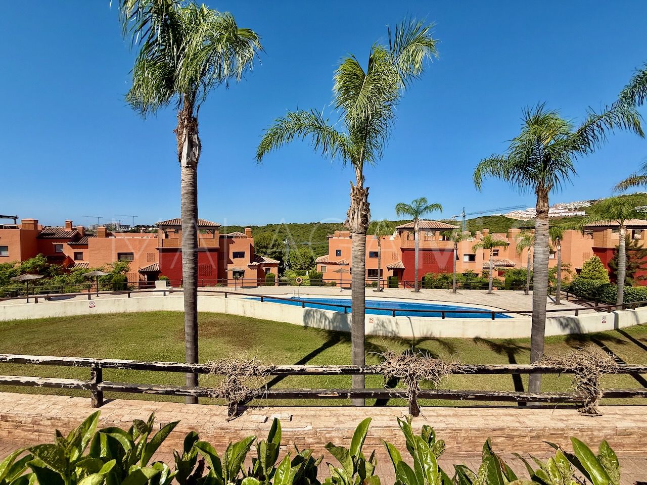 Se vende apartamento planta baja in Casares del Sol - Casares Golf with 2 bedrooms
