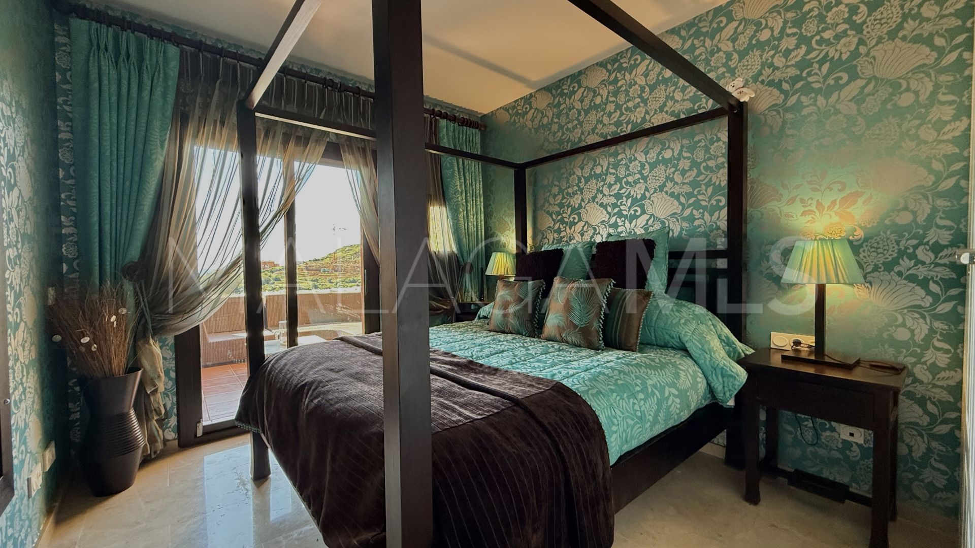 Apartamento for sale with 4 bedrooms in Sabinillas