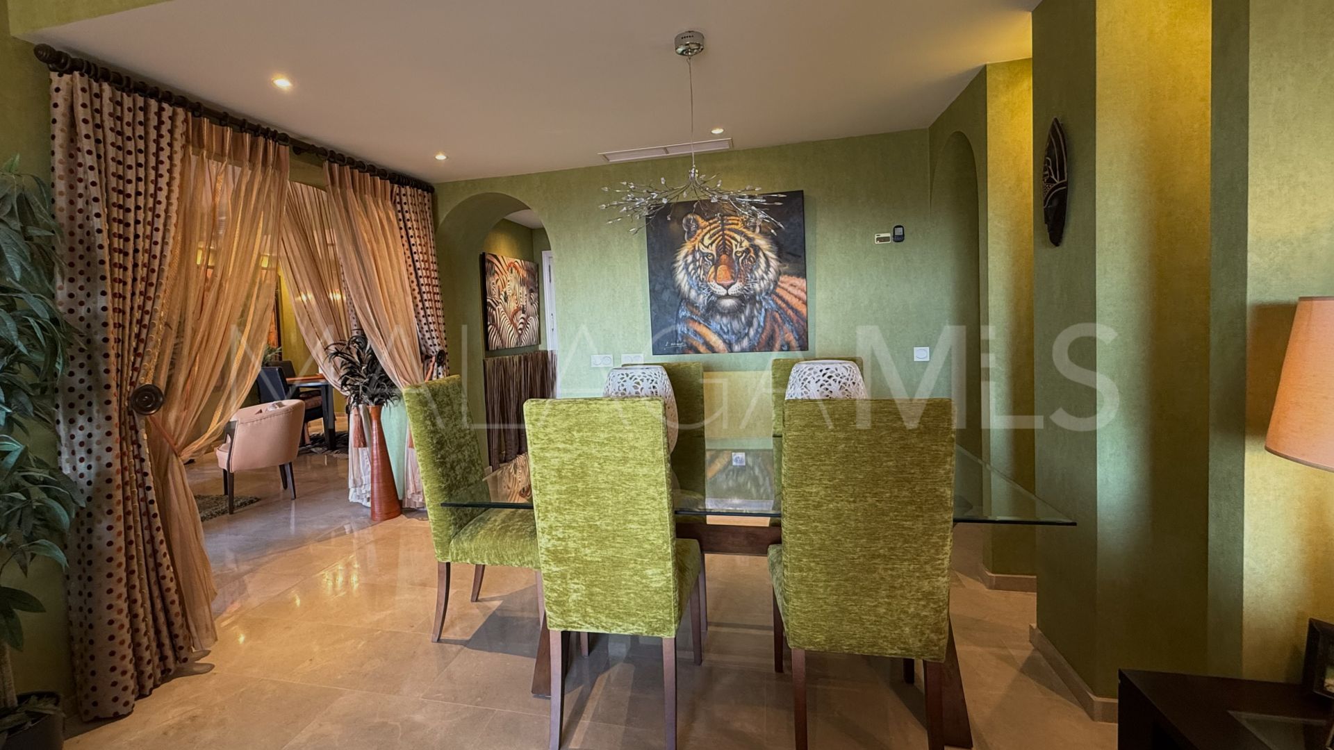 Apartamento for sale with 4 bedrooms in Sabinillas
