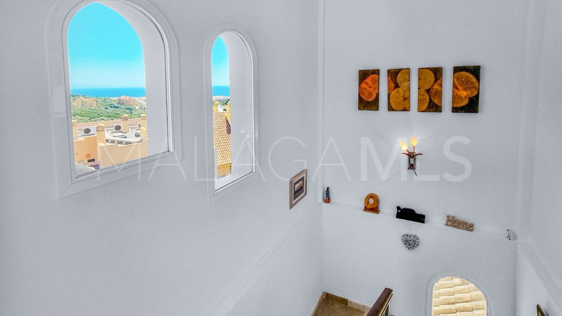 Hus i byn for sale in La Vizcaronda