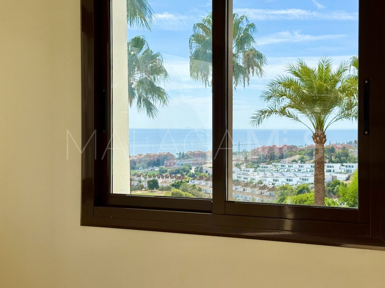 Apartamento for sale in La Duquesa with 3 bedrooms
