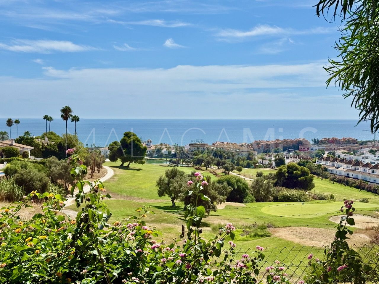 Apartamento for sale in La Duquesa with 3 bedrooms