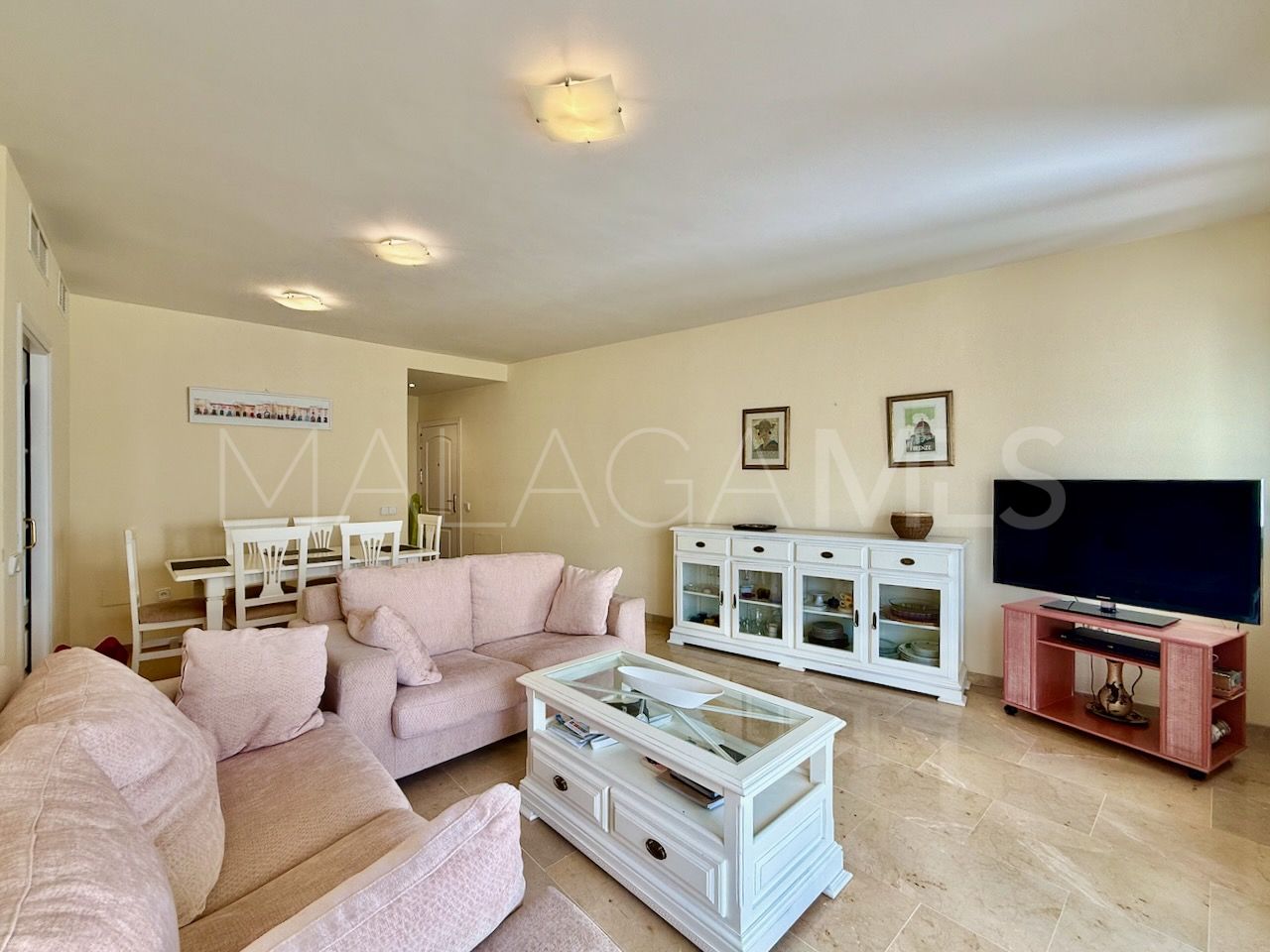 Apartamento for sale in La Duquesa with 3 bedrooms