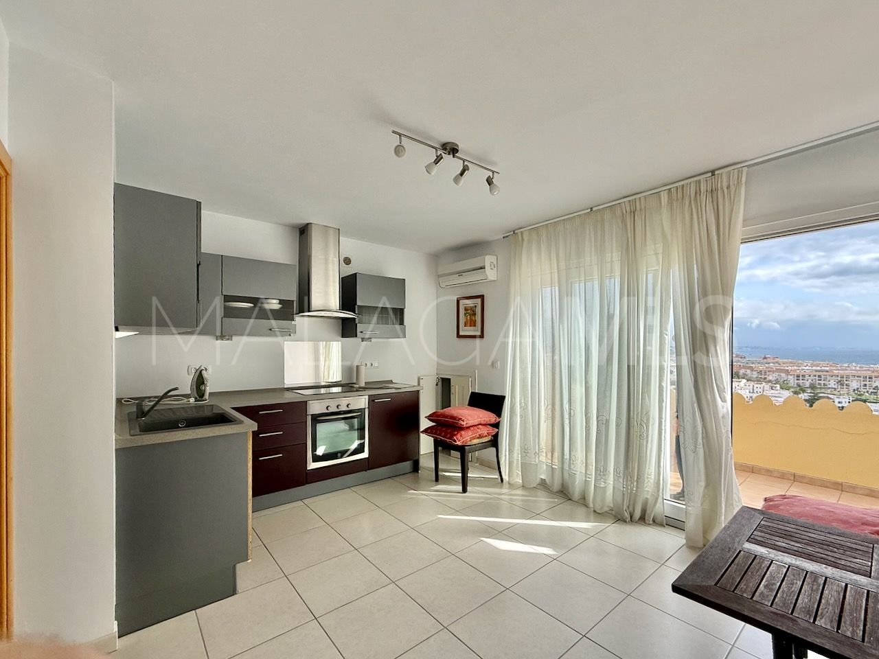 Villa with 5 bedrooms for sale in La Duquesa Golf
