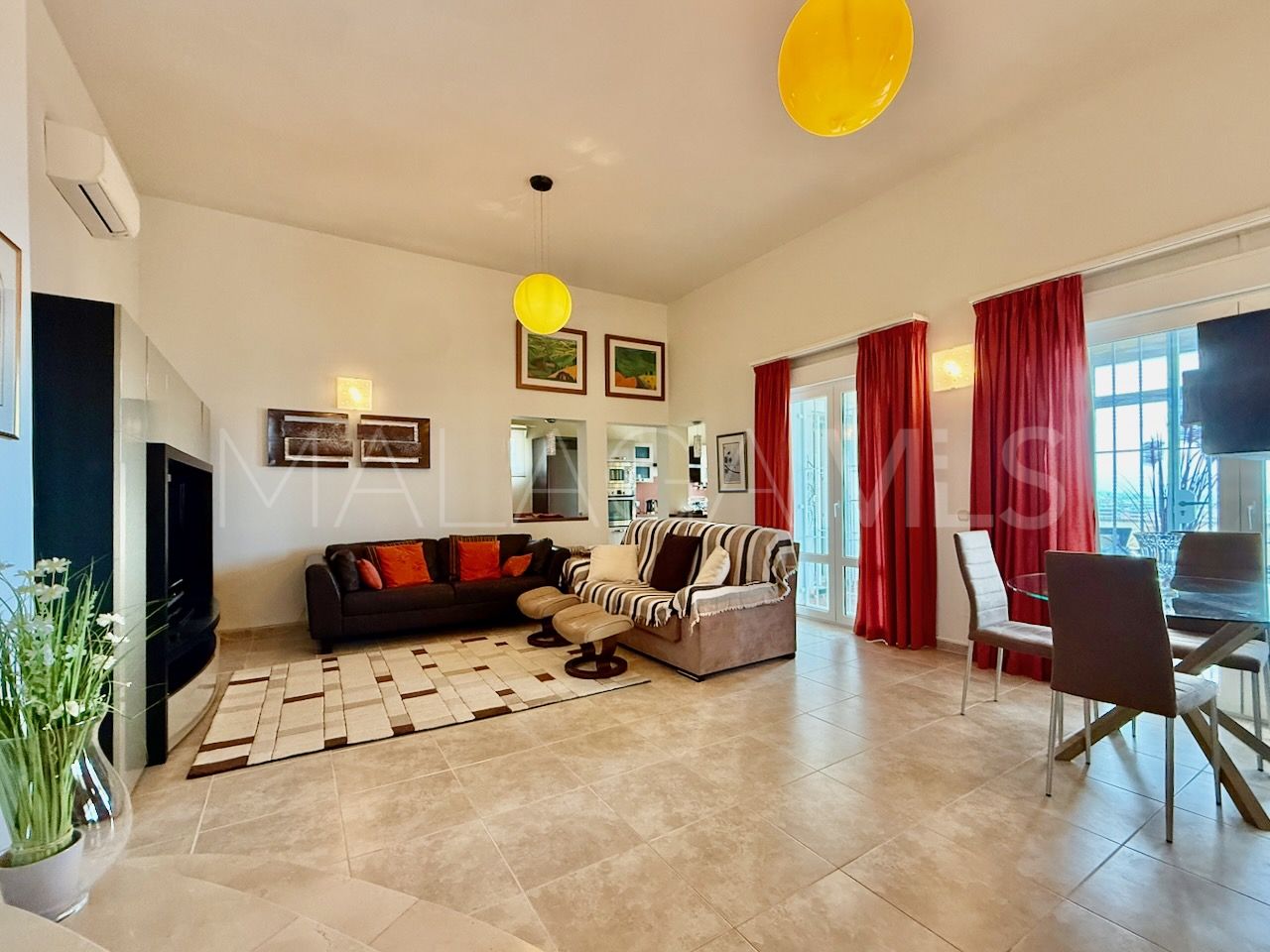 Villa with 5 bedrooms for sale in La Duquesa Golf