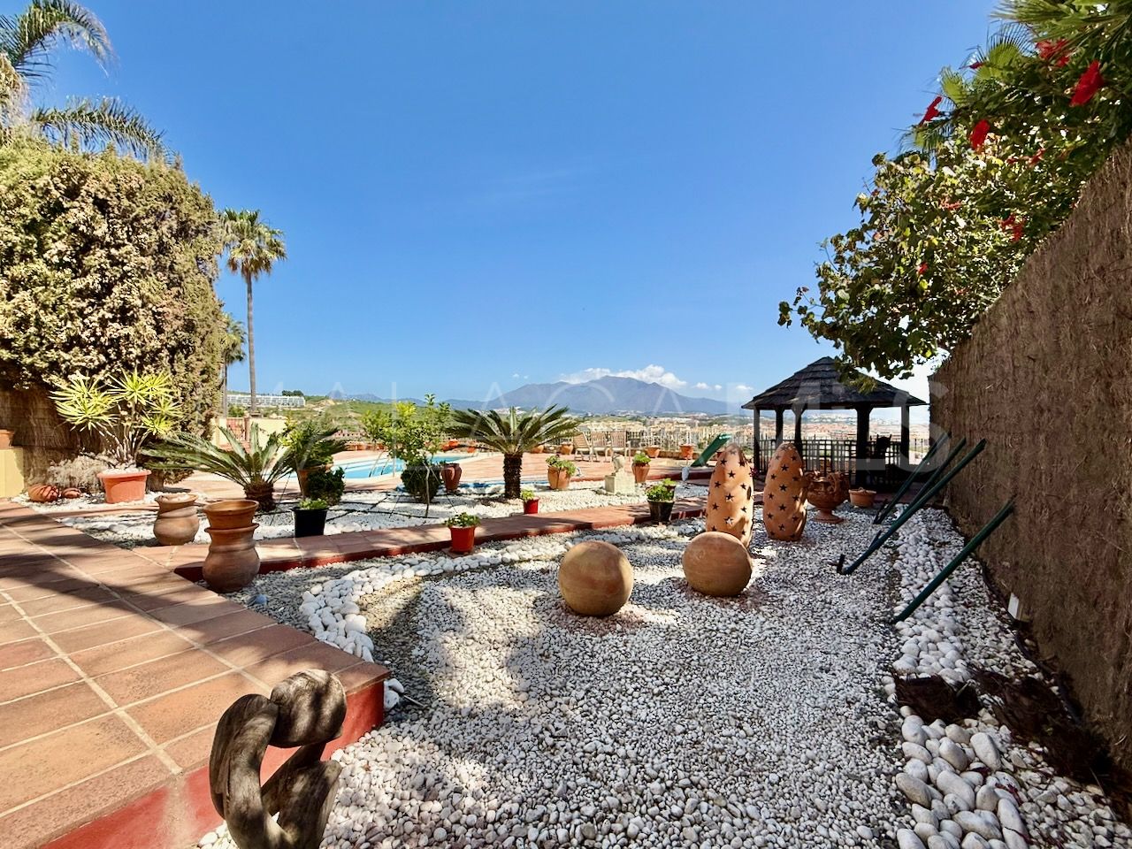 Villa with 5 bedrooms for sale in La Duquesa Golf