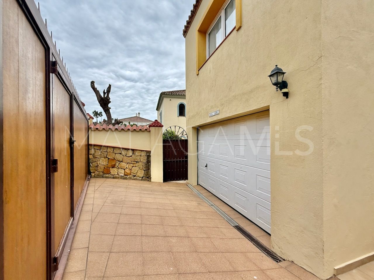 Villa with 5 bedrooms for sale in La Duquesa Golf