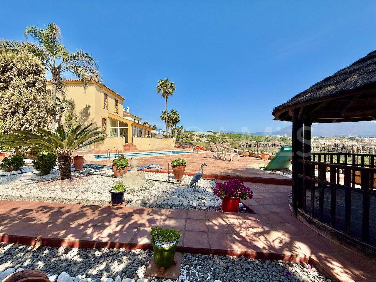 Villa with 5 bedrooms for sale in La Duquesa Golf