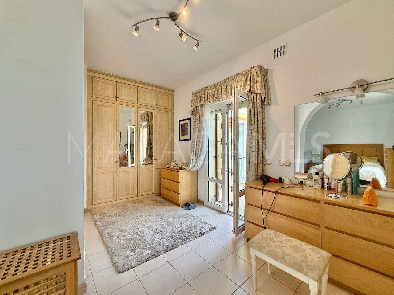 Villa with 5 bedrooms for sale in La Duquesa Golf