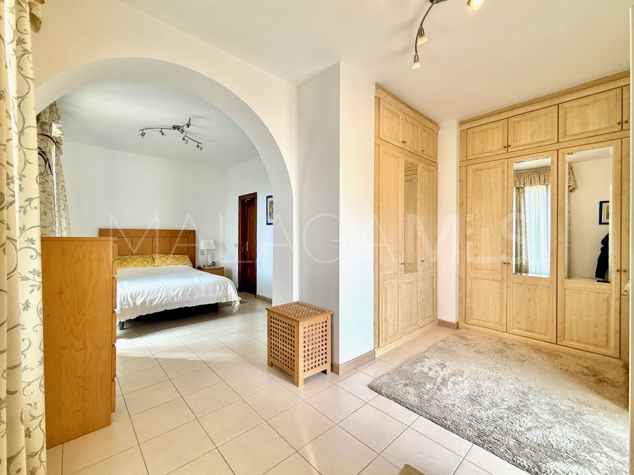 Villa with 5 bedrooms for sale in La Duquesa Golf