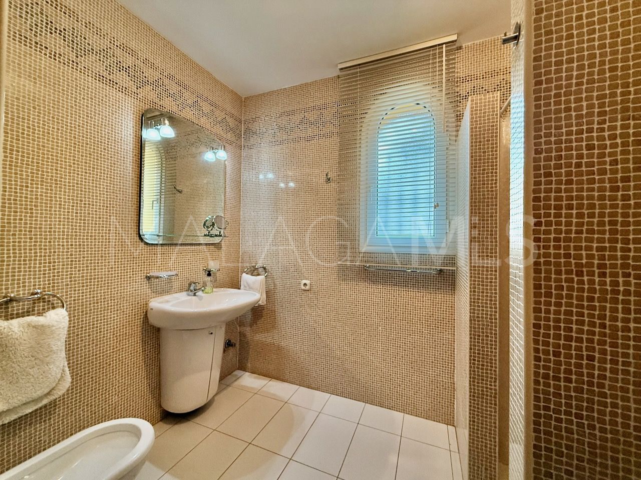 Villa with 5 bedrooms for sale in La Duquesa Golf