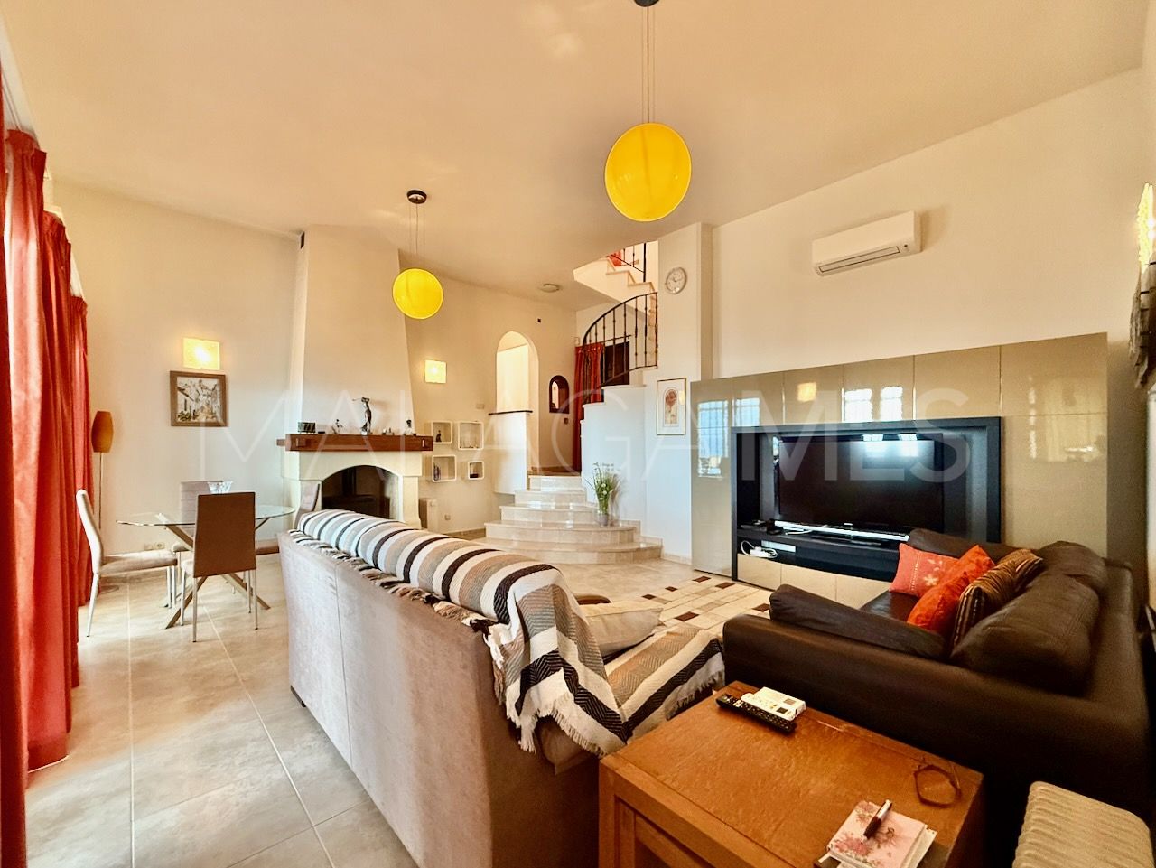 Villa with 5 bedrooms for sale in La Duquesa Golf