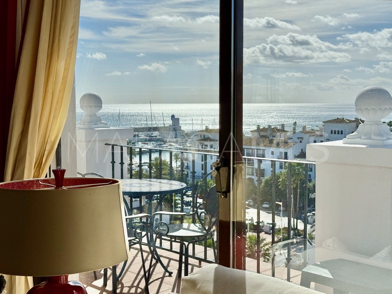 Penthaus for sale in Marina Duquesa