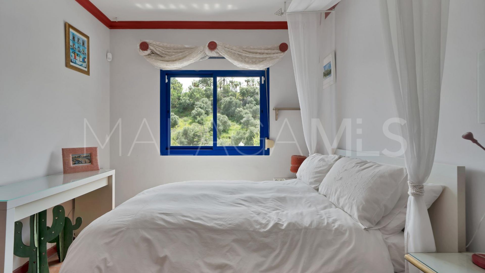 Villa for sale in Cerros del Aguila with 4 bedrooms