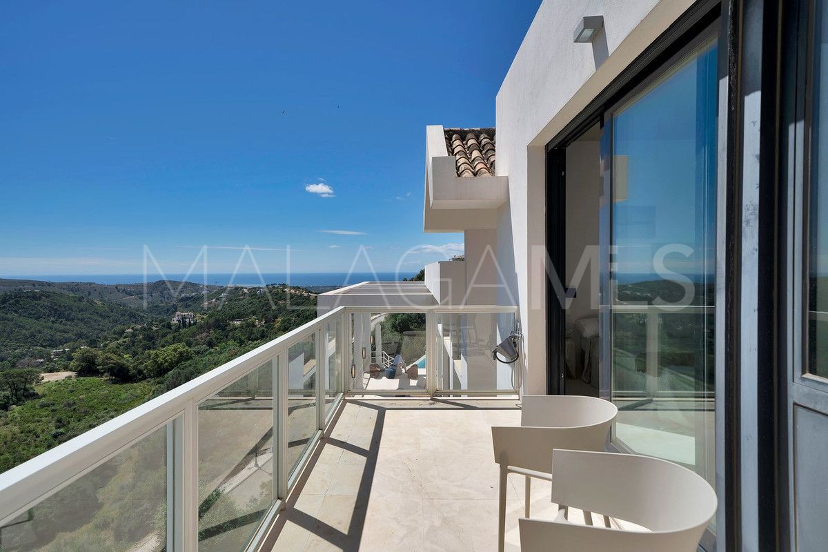 Villa de 5 bedrooms a la venta in Benahavis