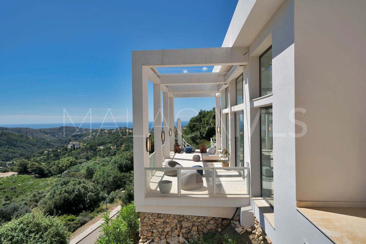 Villa de 5 bedrooms a la venta in Benahavis