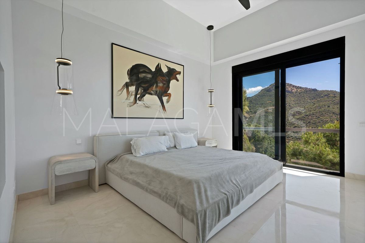 Villa de 5 bedrooms a la venta in Benahavis