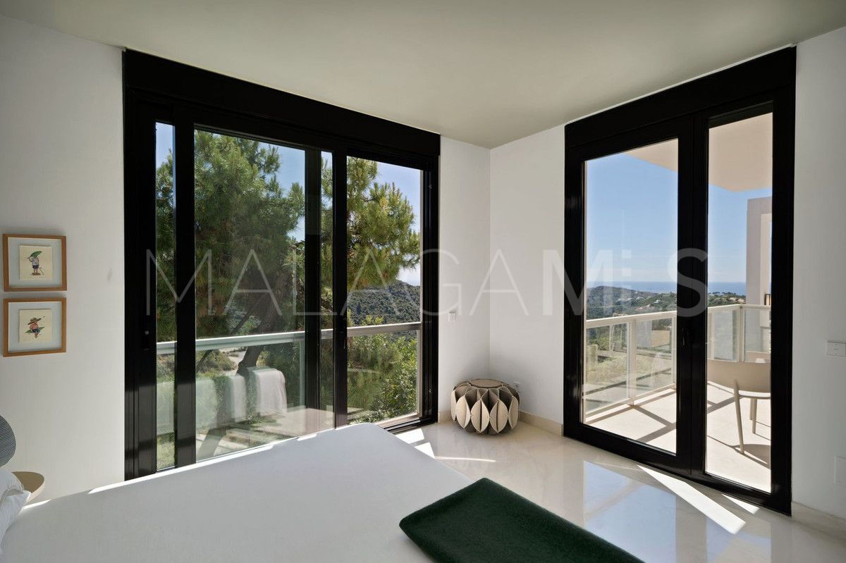 Villa de 5 bedrooms a la venta in Benahavis