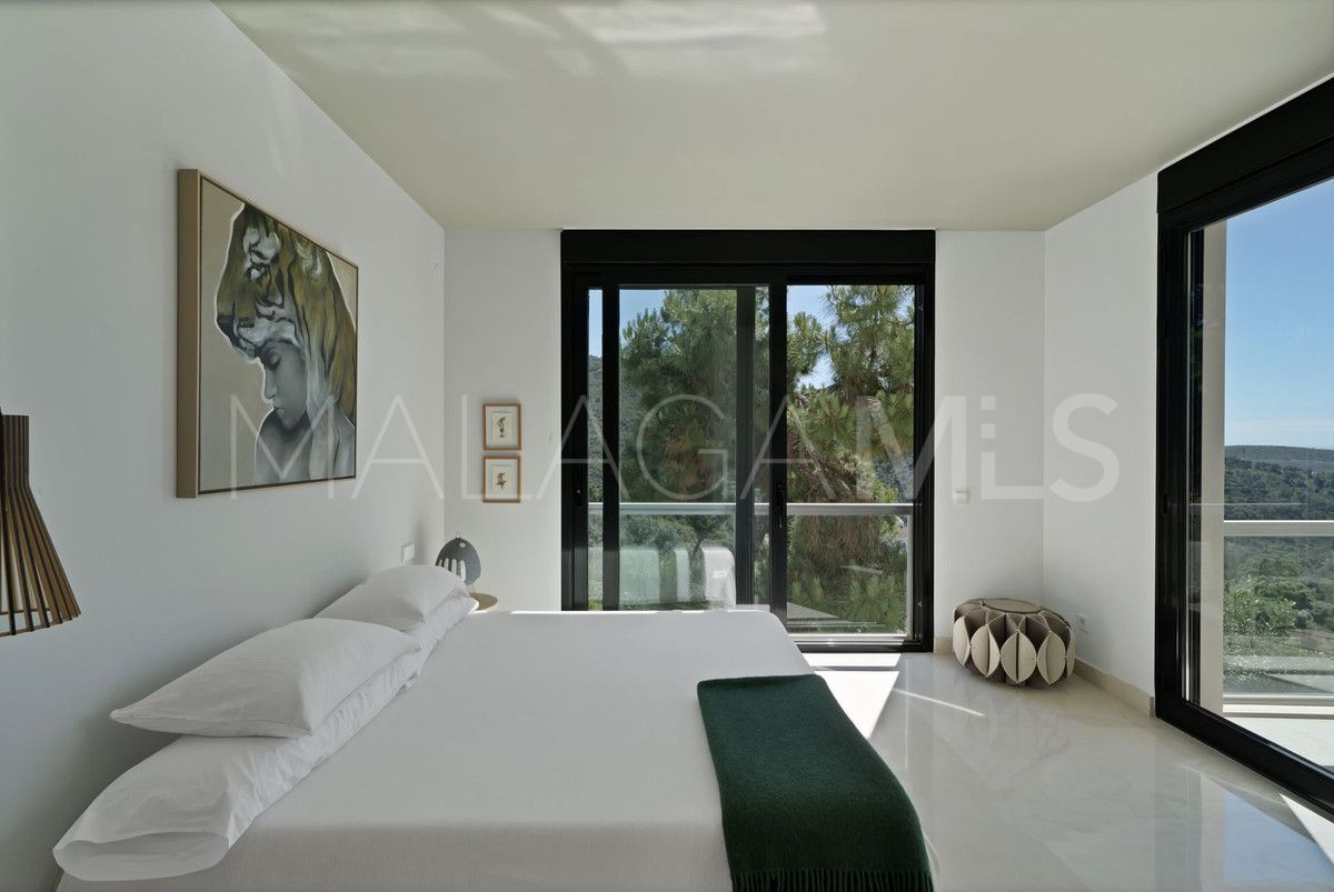 Villa de 5 bedrooms a la venta in Benahavis
