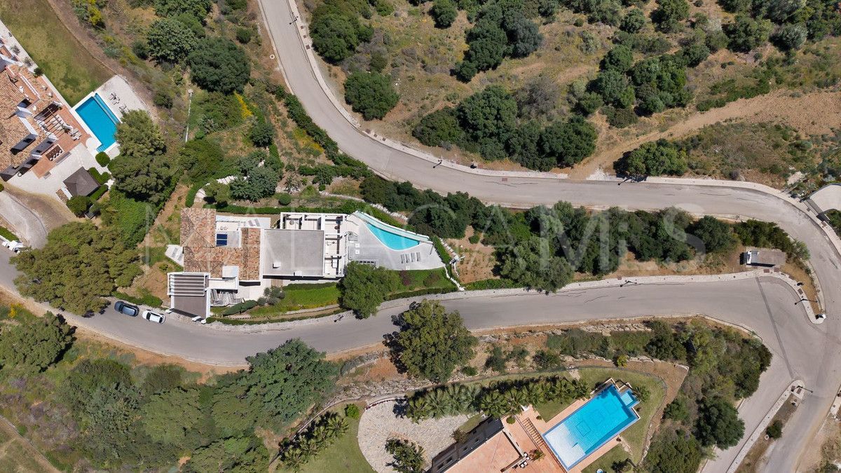 Villa de 5 bedrooms a la venta in Benahavis