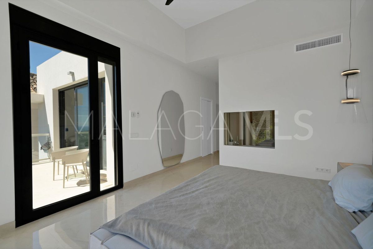 Villa de 5 bedrooms a la venta in Benahavis