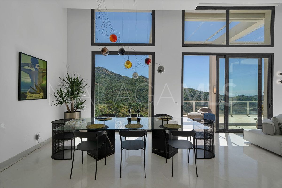 Villa de 5 bedrooms a la venta in Benahavis