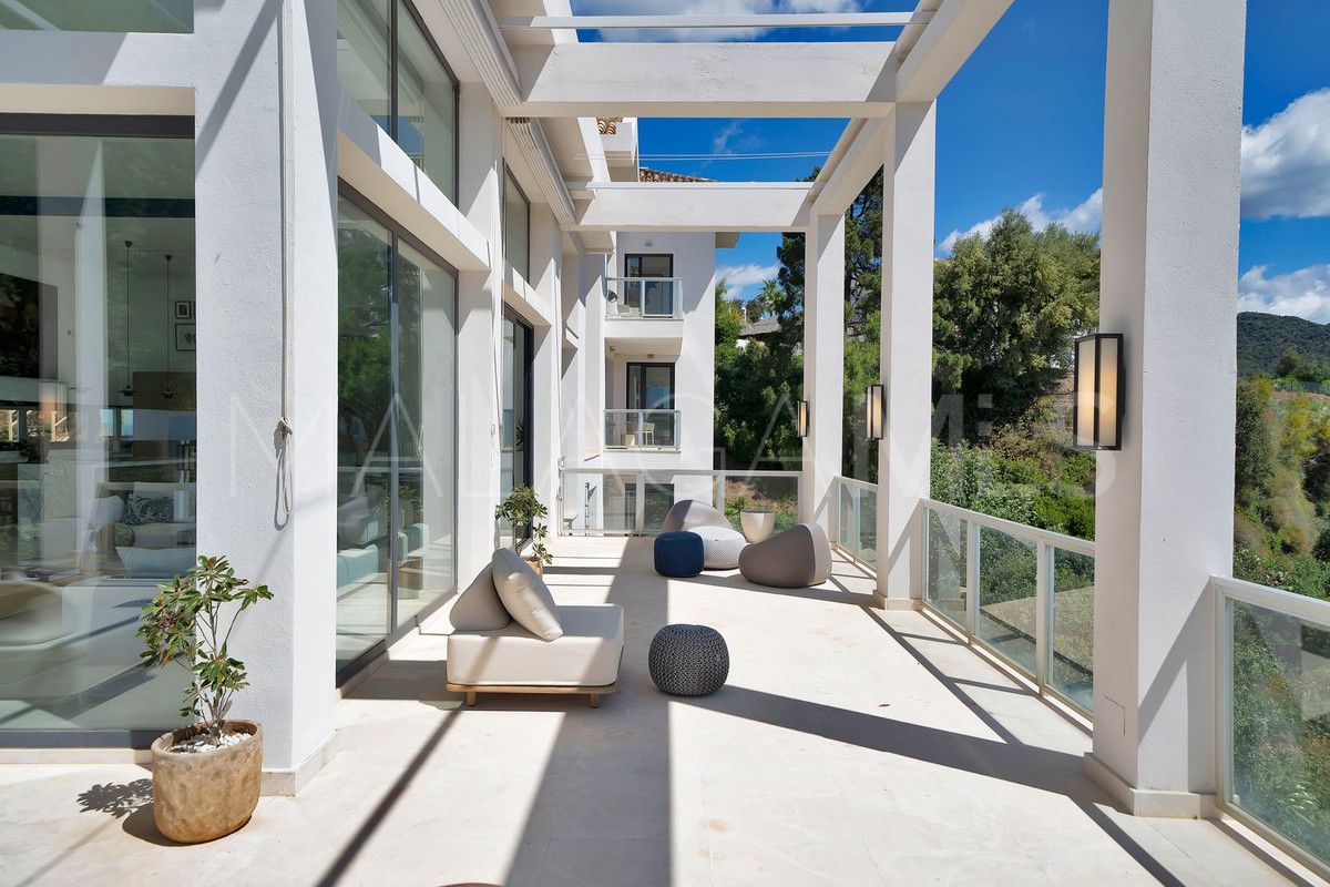 Villa de 5 bedrooms a la venta in Benahavis