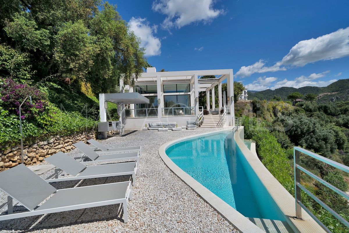 Villa de 5 bedrooms a la venta in Benahavis