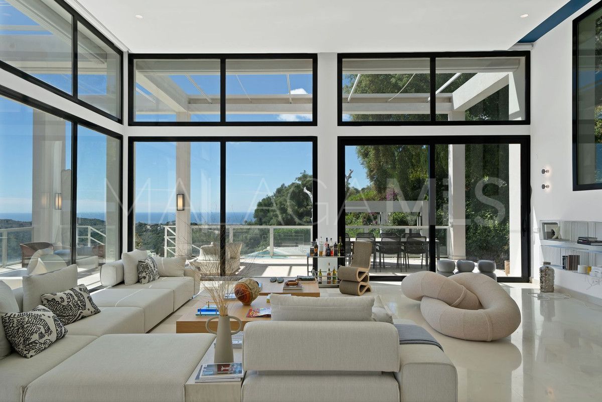Villa de 5 bedrooms a la venta in Benahavis