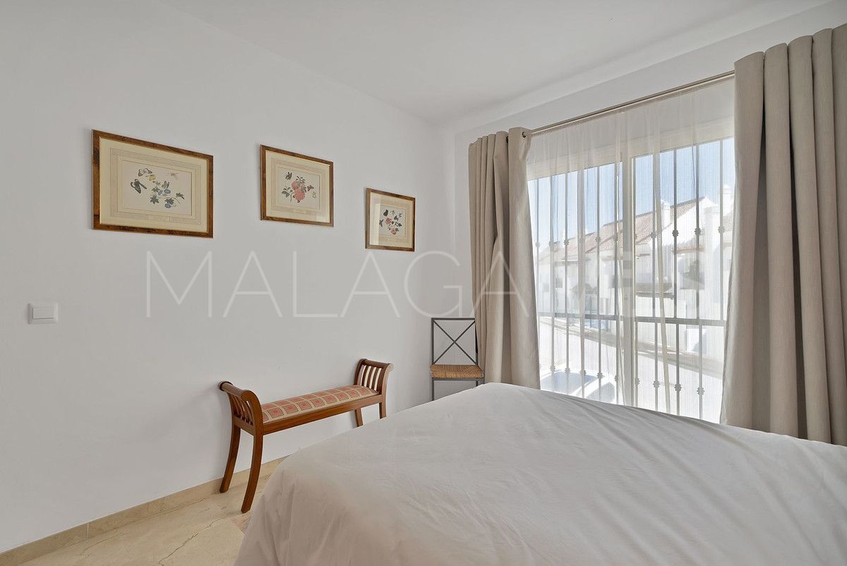 Markplanslägenhet for sale in Nueva Andalucia