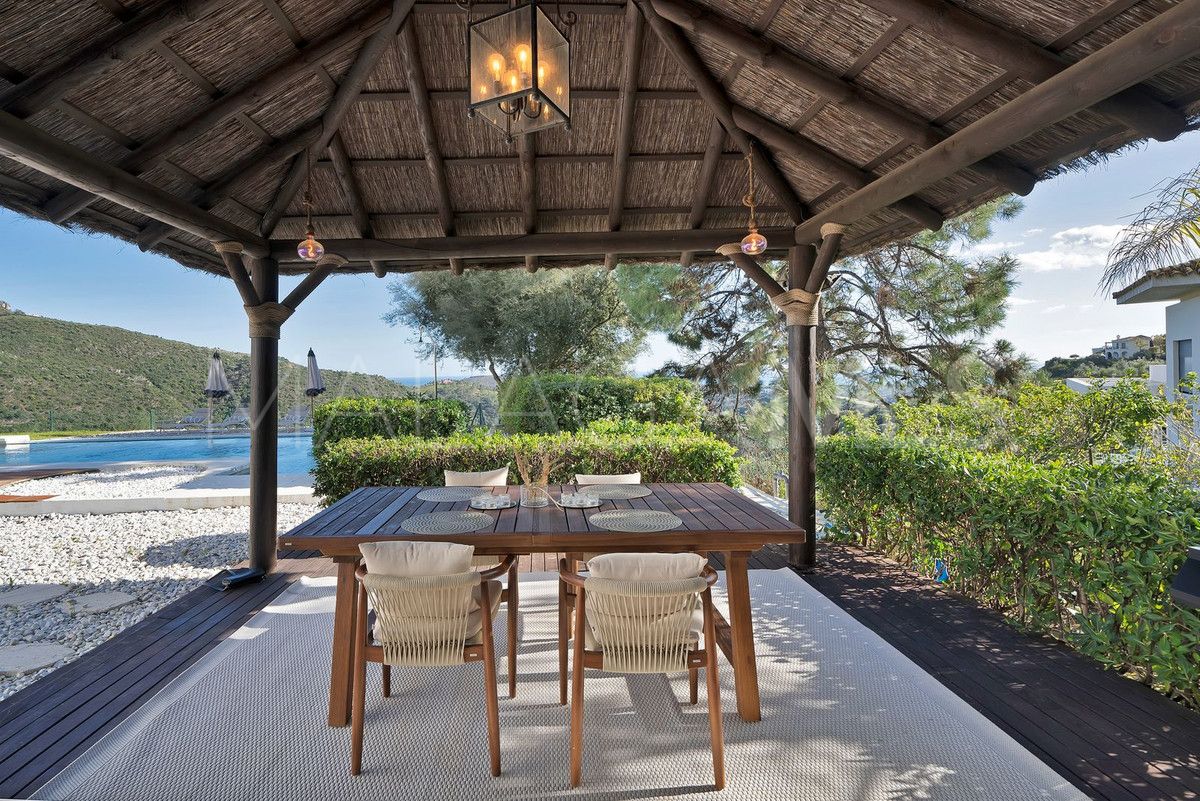 Villa for sale in Benahavis