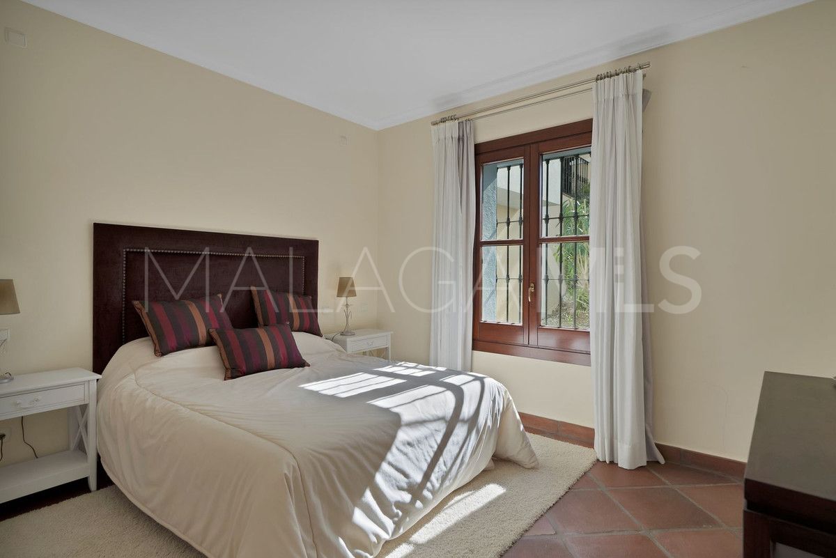 3 bedrooms town house in Benahavis for sale