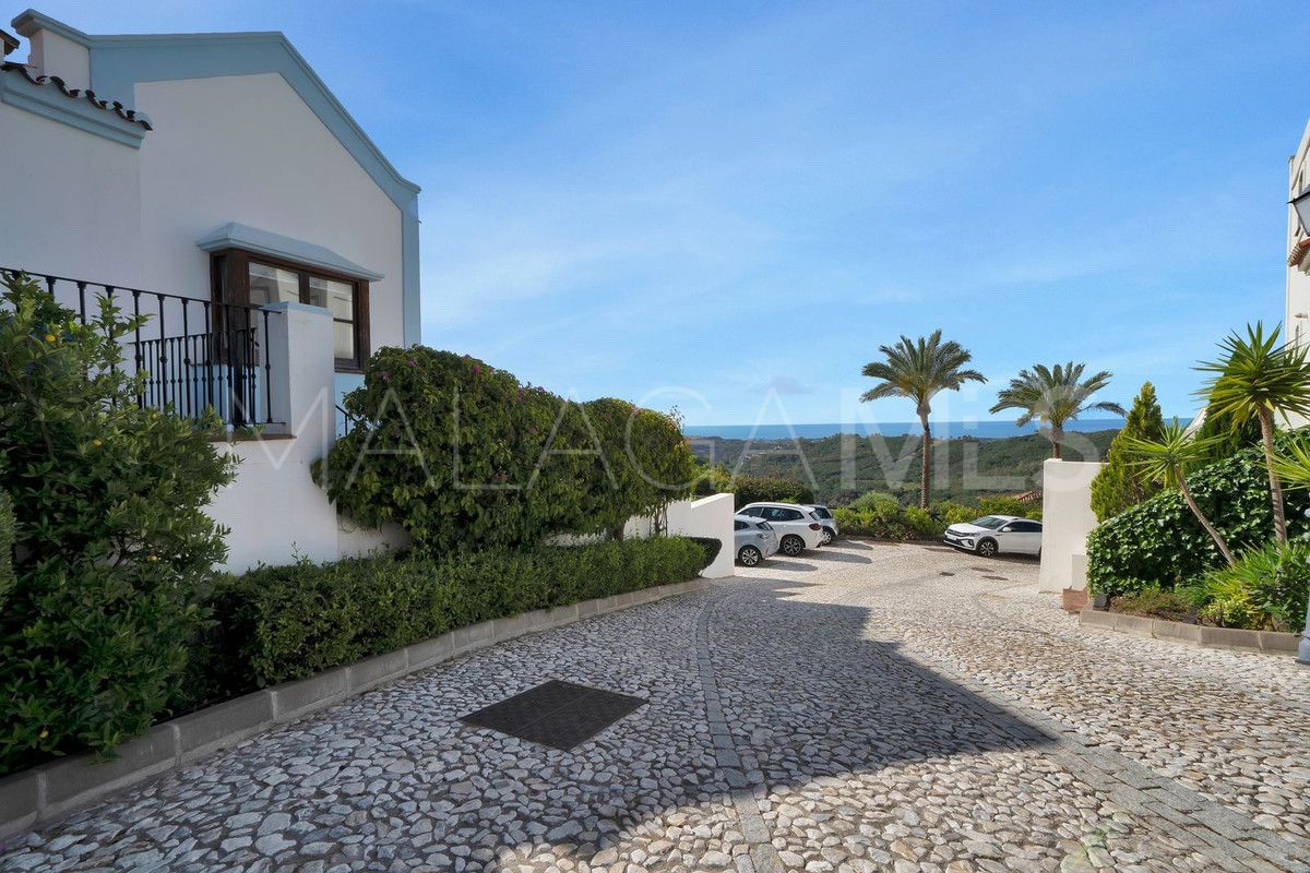 3 bedrooms town house in Benahavis for sale