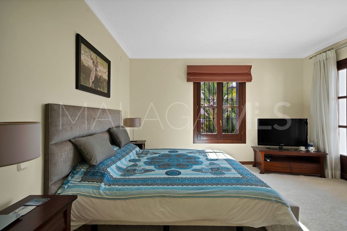 3 bedrooms town house in Benahavis for sale