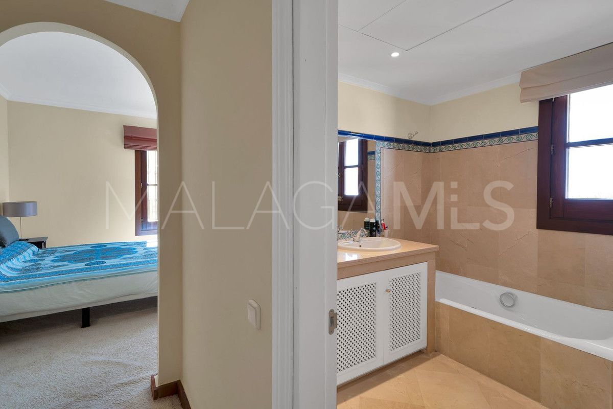 3 bedrooms town house in Benahavis for sale