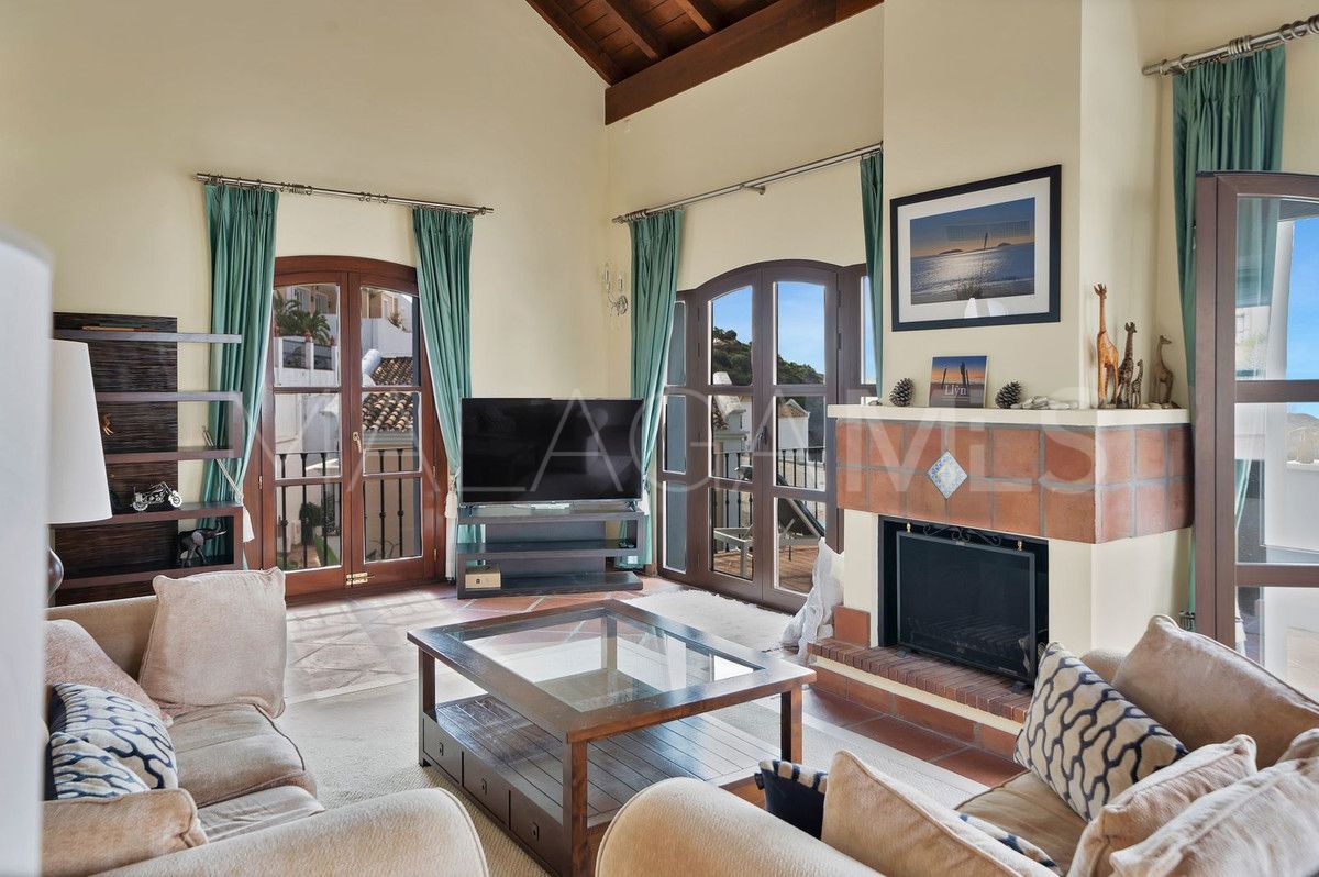 3 bedrooms town house in Benahavis for sale