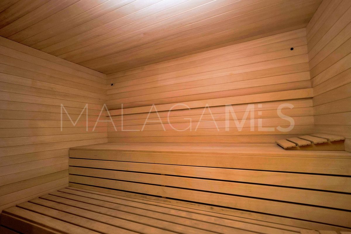 Villa for sale in Benahavis