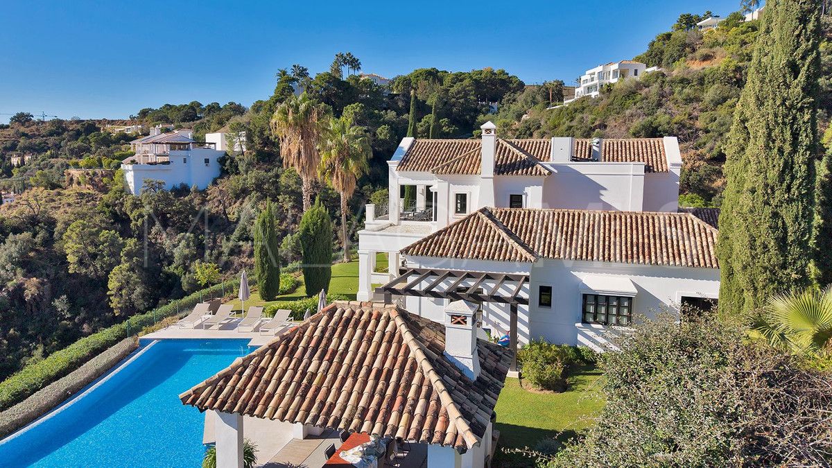 Villa for sale in Benahavis