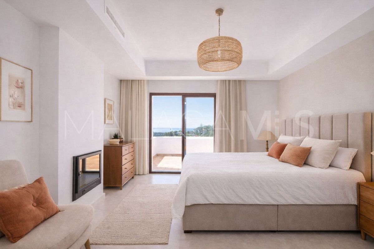 Villa for sale in Benahavis