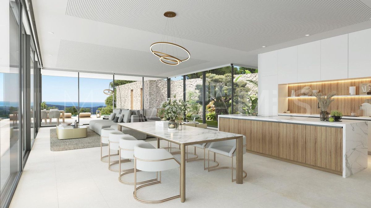 Villa for sale in Benahavis