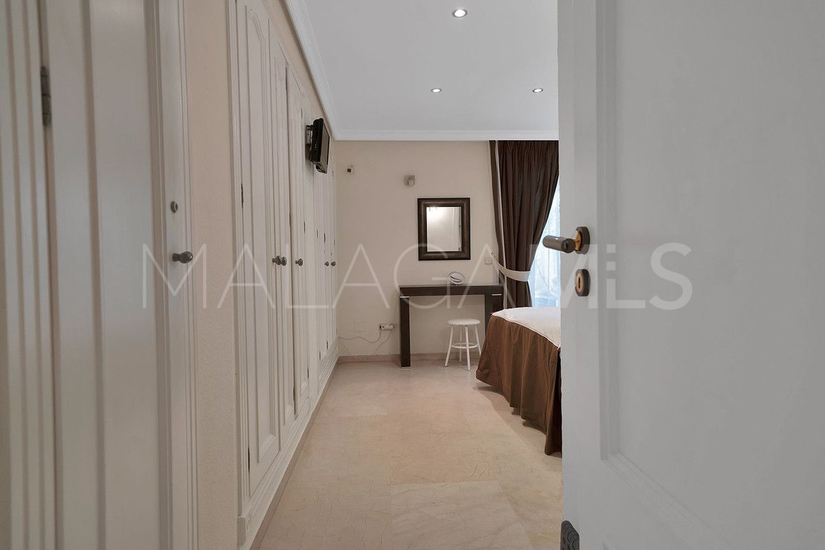 Se vende apartamento planta baja in New Golden Mile with 2 bedrooms