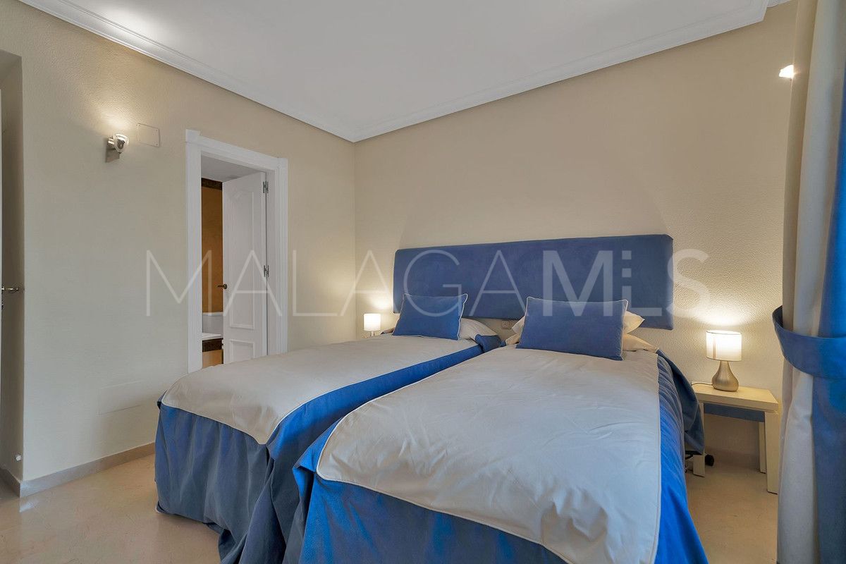 Se vende apartamento planta baja in New Golden Mile with 2 bedrooms