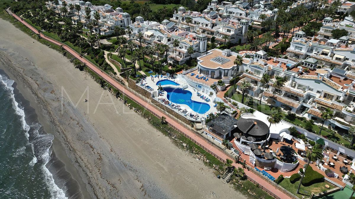 Se vende apartamento planta baja in New Golden Mile with 2 bedrooms