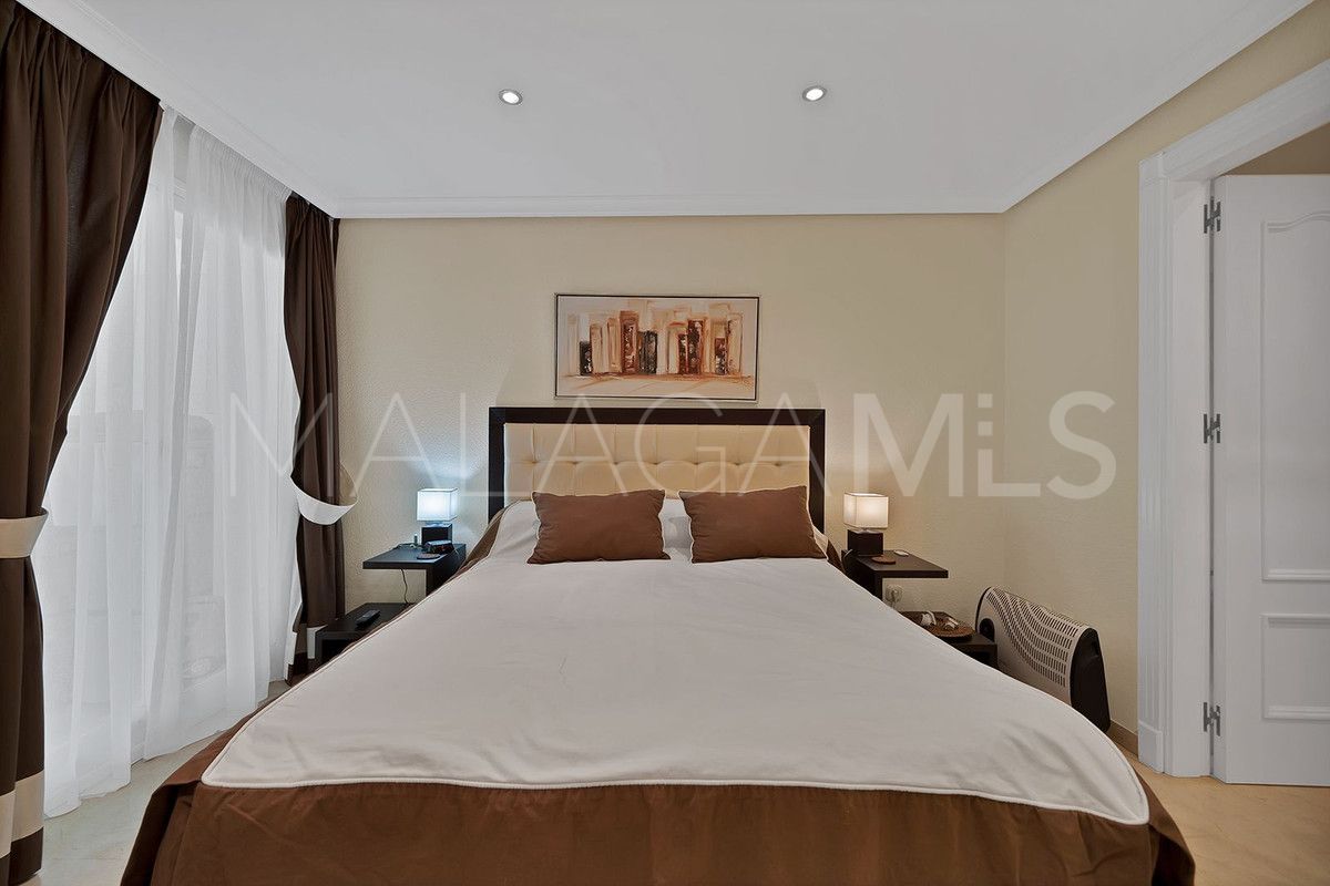 Se vende apartamento planta baja in New Golden Mile with 2 bedrooms
