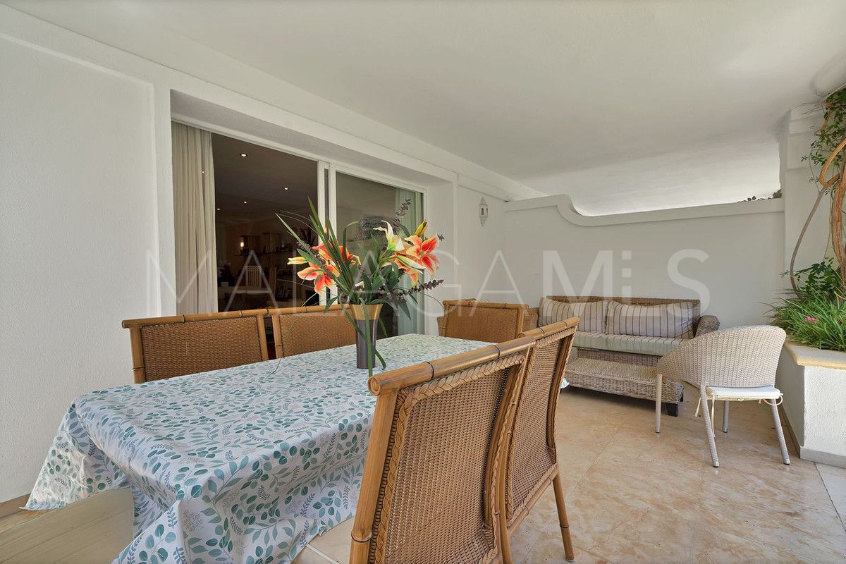 Se vende apartamento planta baja in New Golden Mile with 2 bedrooms