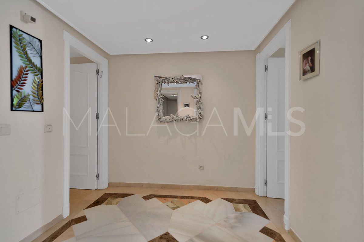 Se vende apartamento planta baja in New Golden Mile with 2 bedrooms