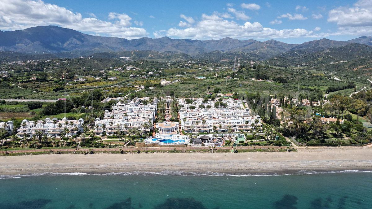 Se vende apartamento planta baja in New Golden Mile with 2 bedrooms
